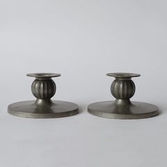 Just Andersen Pareja de Candeleros Art Decó de Peltre, Dinamarca Años 30