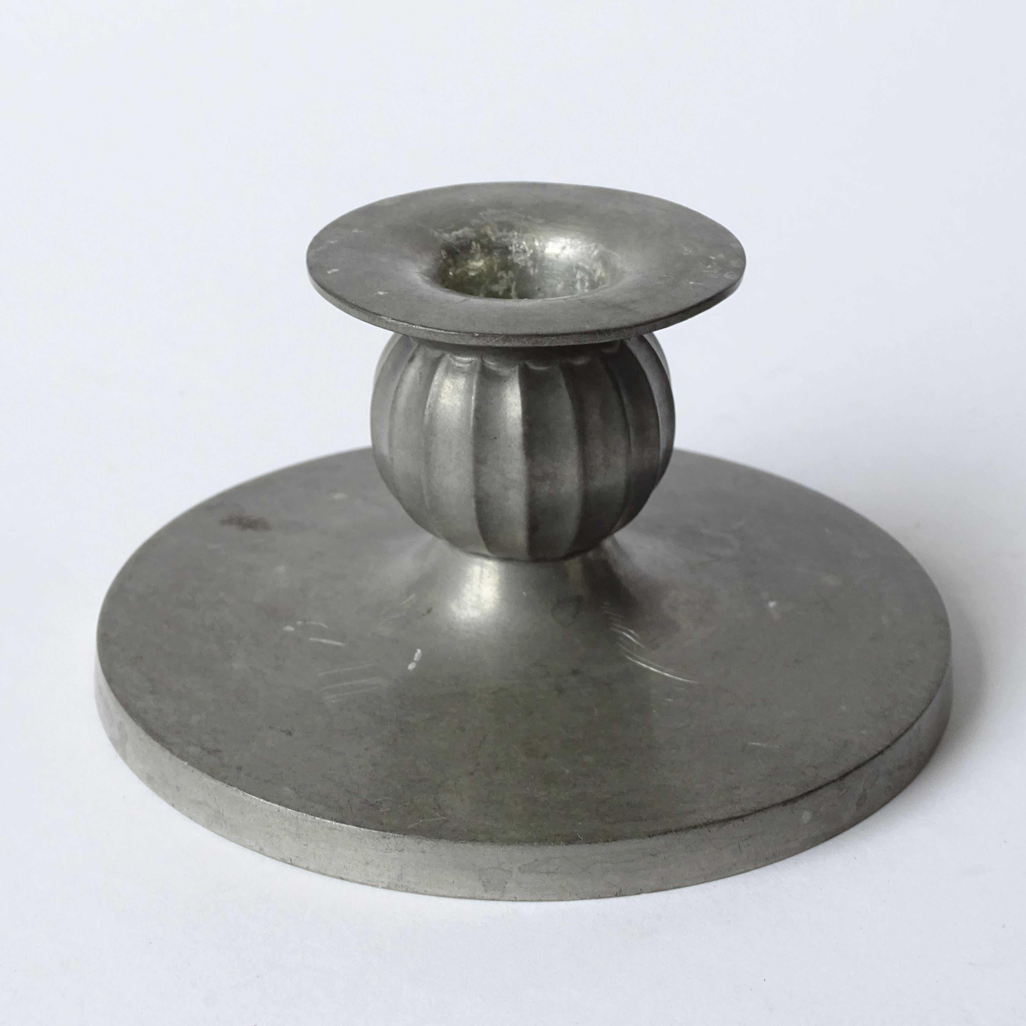 Just Andersen Art Deco Pair of Pewter Candlesticks, Denmark 1930s In Fair Condition For Sale In Milan, IT
