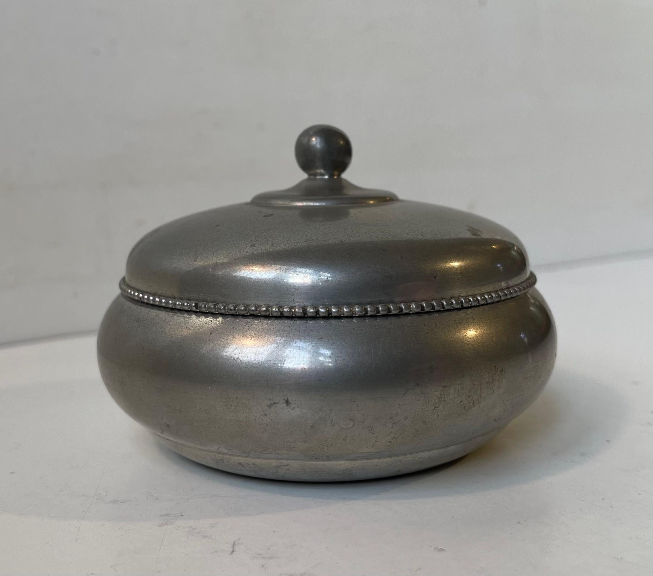 Pot à bijoux Art Déco Just Andersen en étain, années 1930 Bon état - En vente à Esbjerg, DK