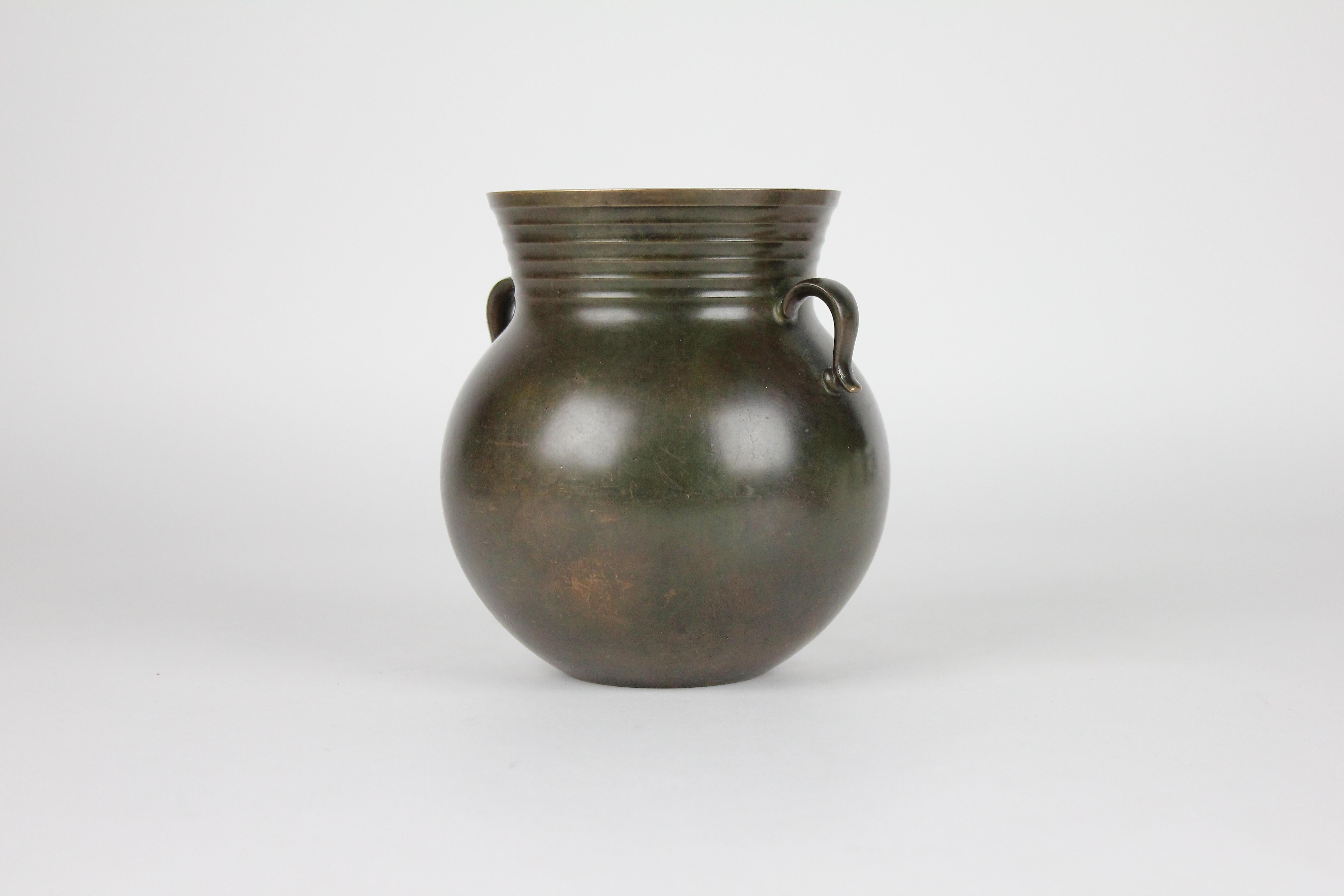 Art Déco Vaso in bronzo Just Andersen, Danimarca 1930. in vendita