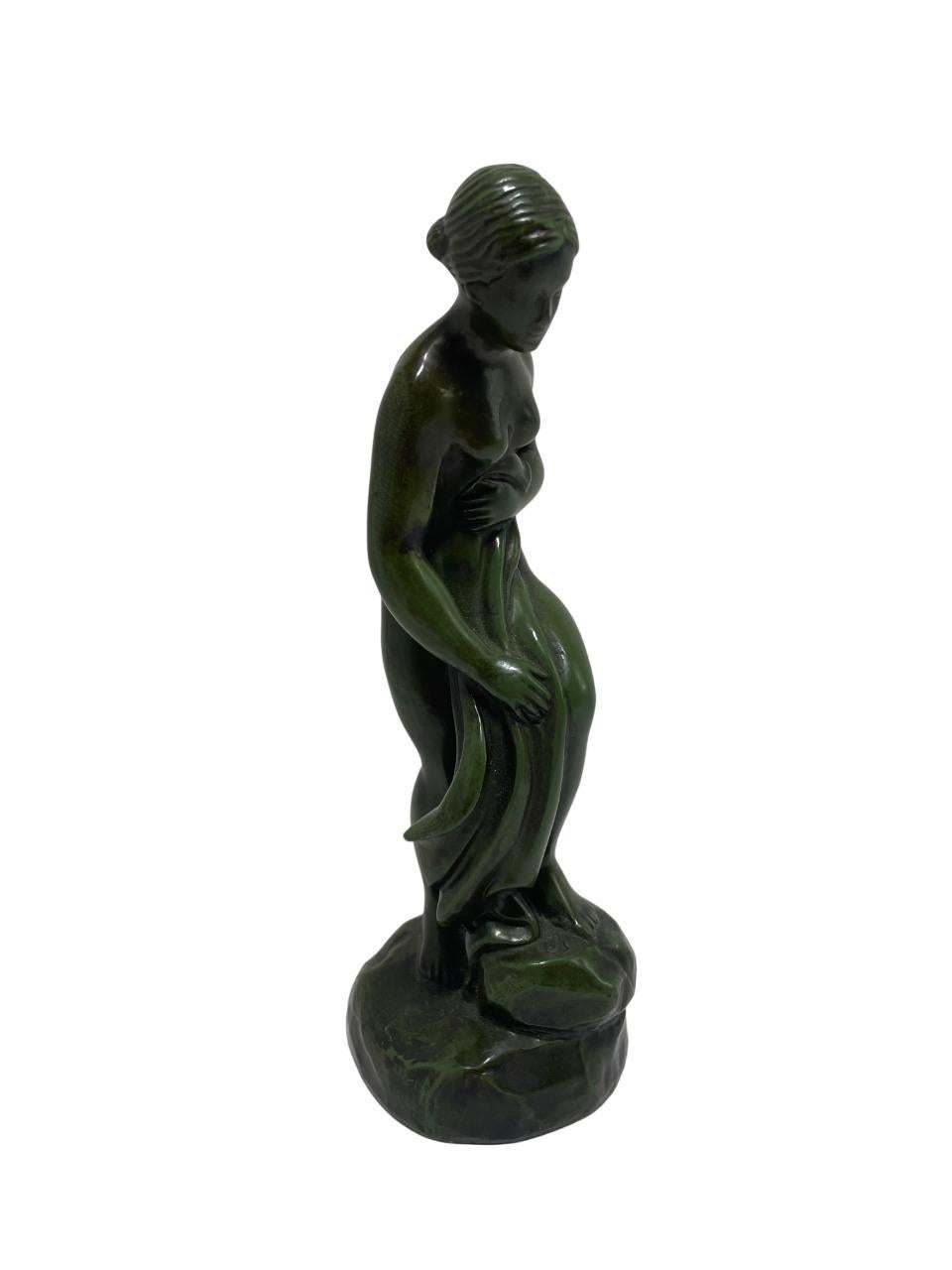 Escultura Just Andersen en Disco Metal, mujeres desnudas. 1930's.