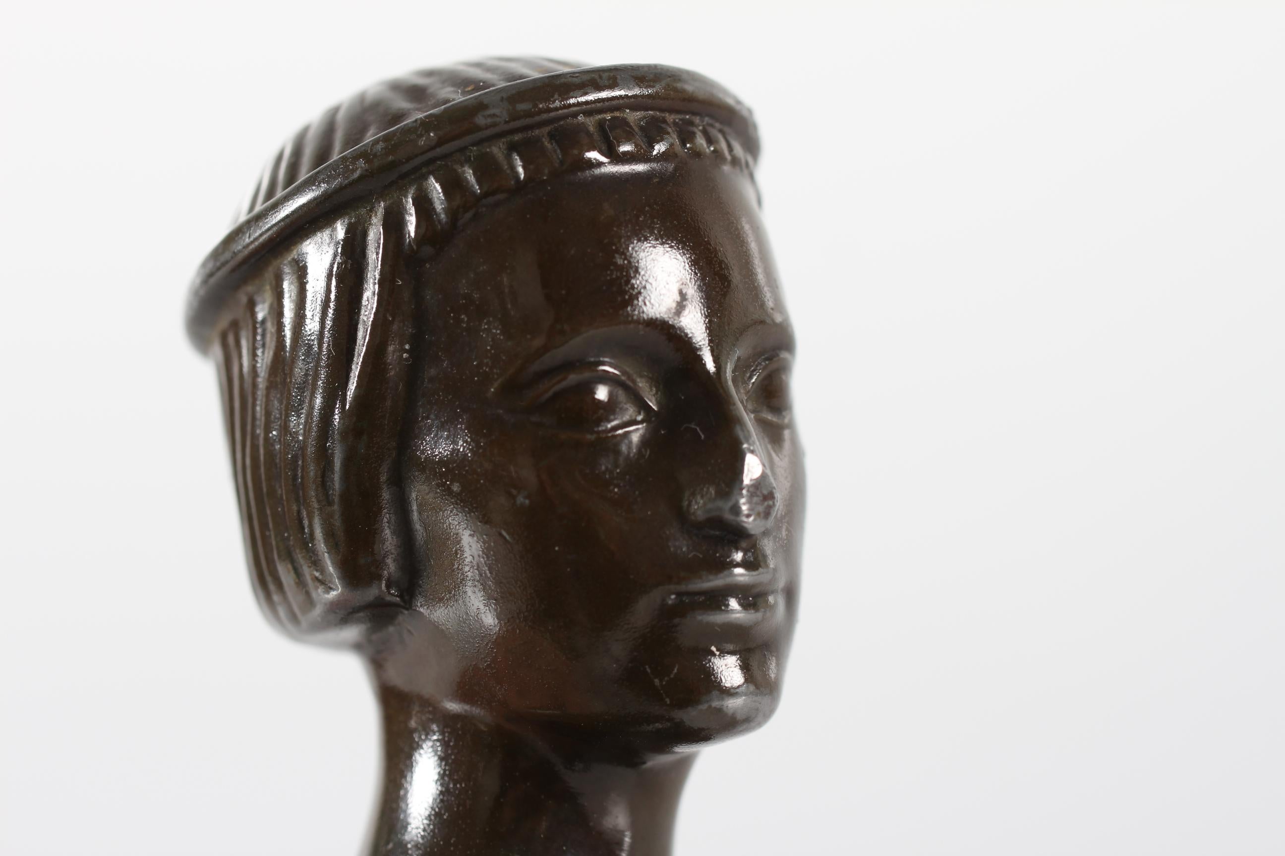 Just Andersen, statuetta di un giovane uomo con pesce in metallo da discoteca, Danimarca anni '40 In condizioni buone in vendita a Silkeborg, Silkeborg