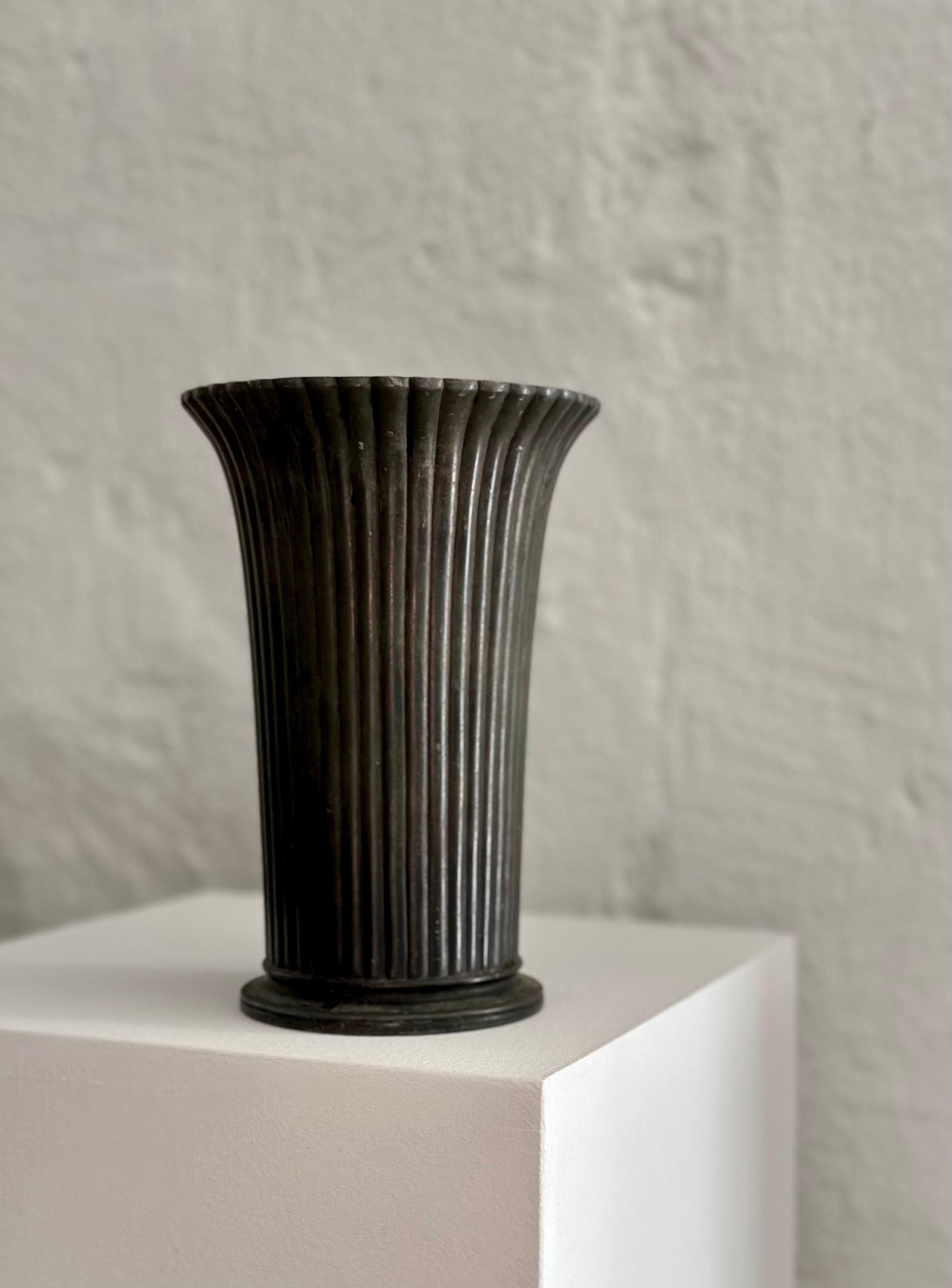 Just Andersen Fluted Patinated Disco Metal Vase, 2318, 1940s, Denmark 2