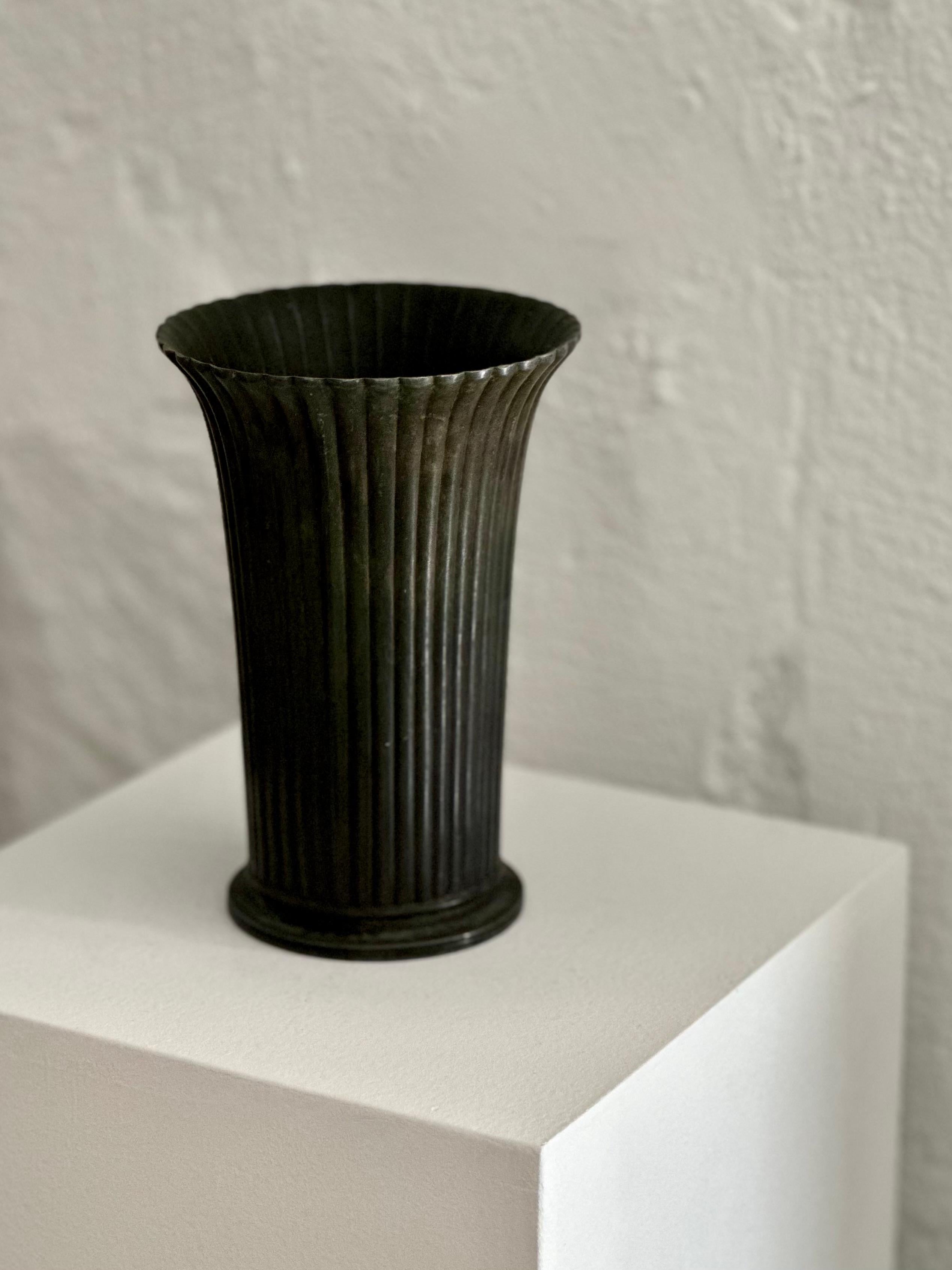 Mid-20th Century Just Andersen Fluted Patinated Disco Metal Vase, 2318, 1940s, Denmark