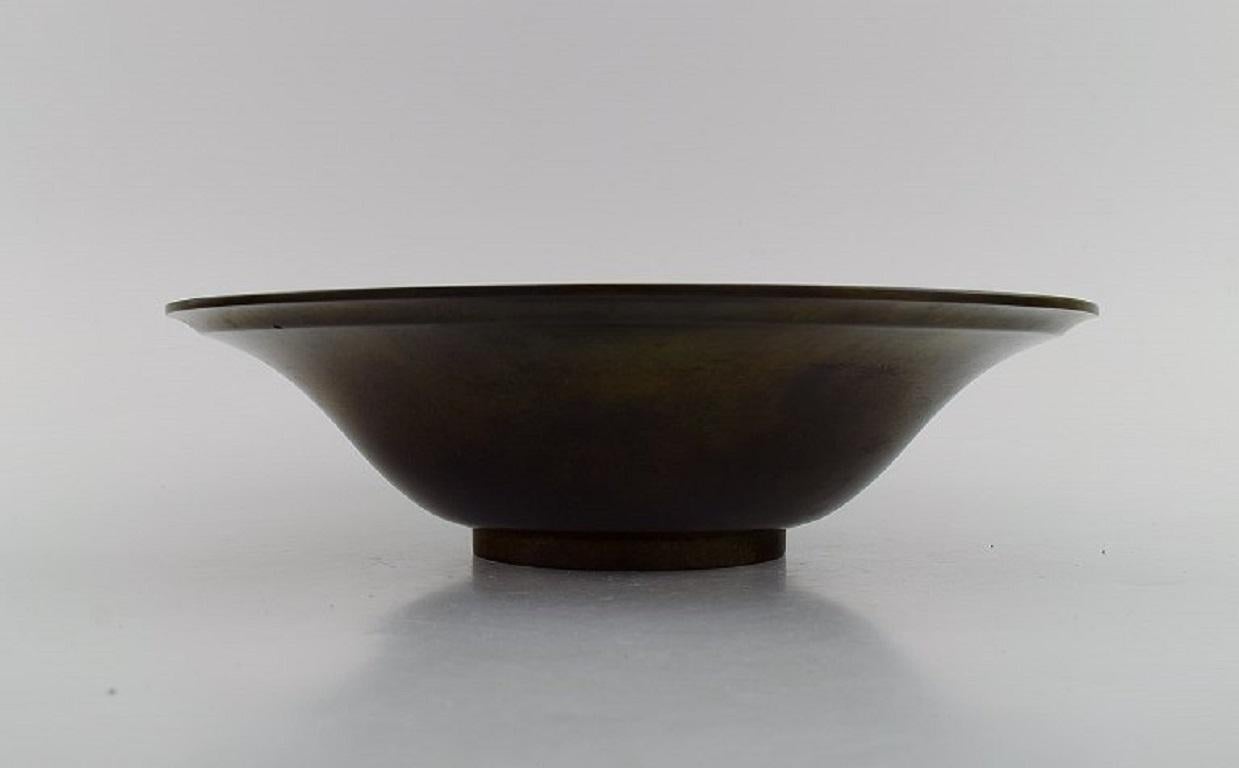 Just Andersen for GAB Bronze. 
Art Deco bowl in bronze. 1930s.
Measures: 25 x 6.5 cm.
In excellent condition with beautiful patina.
Stamped.