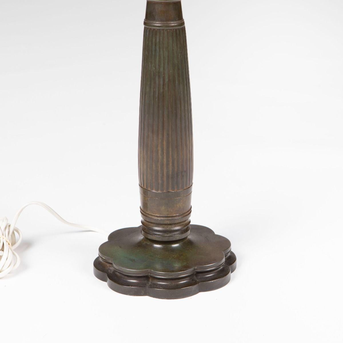 Just Andersen - Pareja De Lámparas De Mesa Art Decó De Metal Modelo 1857 en venta 9