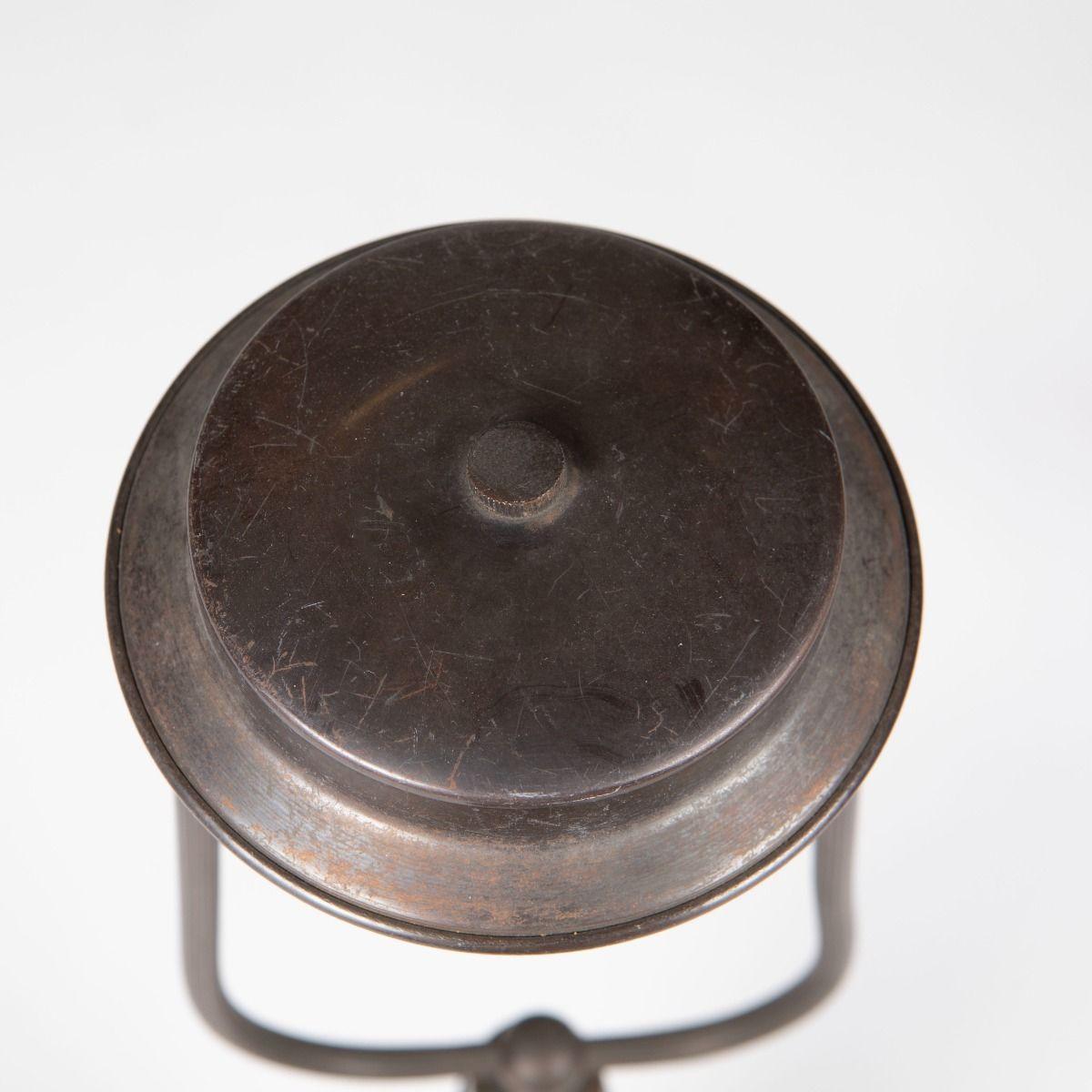 Just Andersen - Pareja De Lámparas De Mesa Art Decó De Metal Modelo 1857 en venta 3