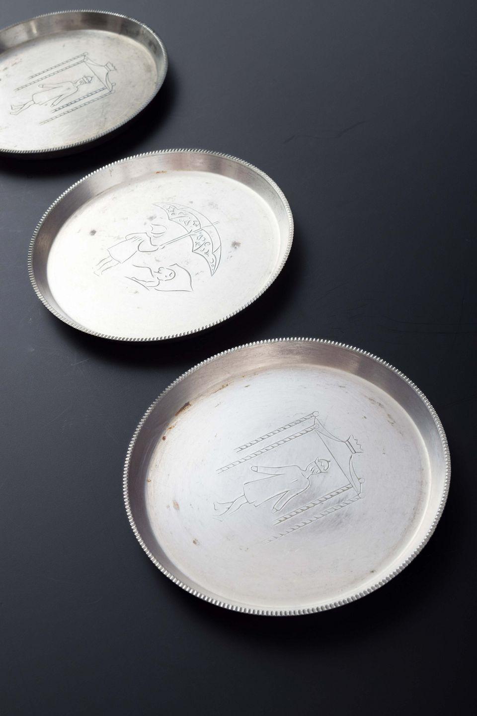 Danish Just Andersen. Three small round bottle coasters in pewter, 1930s/40s For Sale