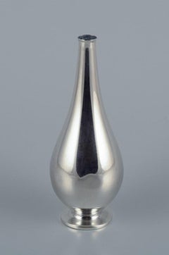 Just Andersen, jarrón de plata de ley. Modelo 2595. De los años 30.
