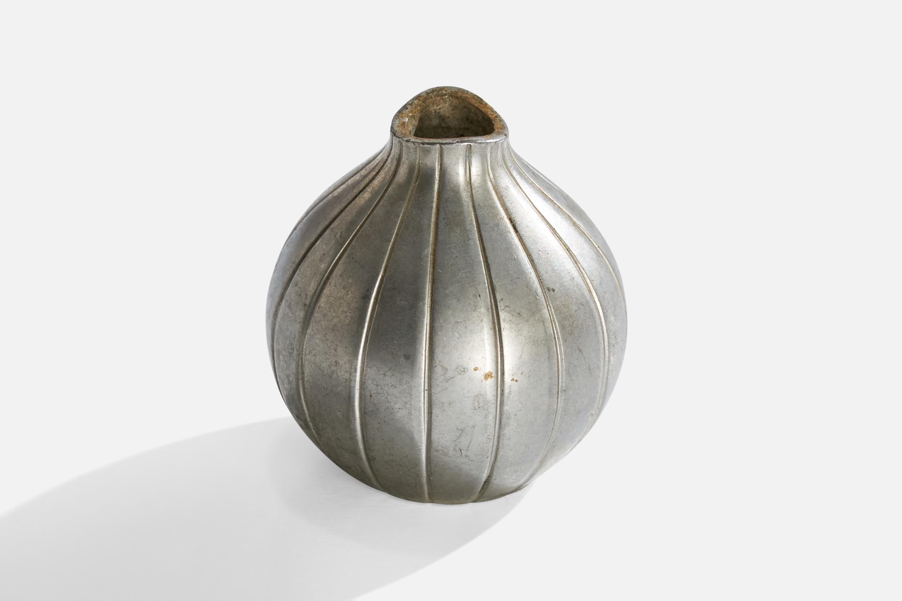 Scandinavo moderno Just Andersen, Vaso, Peltro, Danimarca, anni '30 in vendita