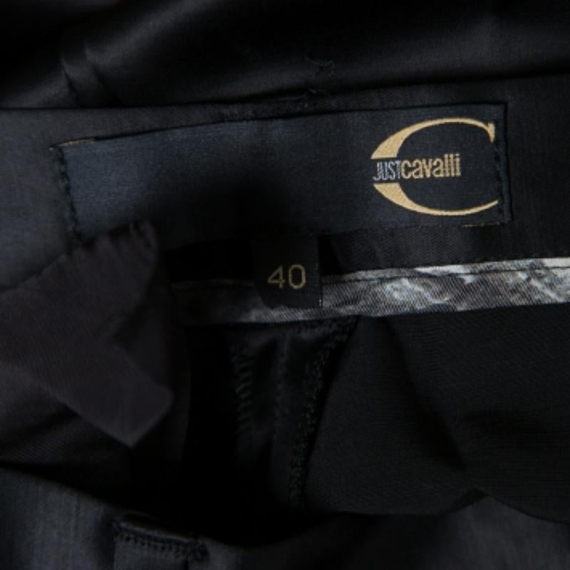Just Cavalli Schwarze Hose aus Wolle mit Logo-Plakette und geradem Ausschnitt S Damen im Angebot