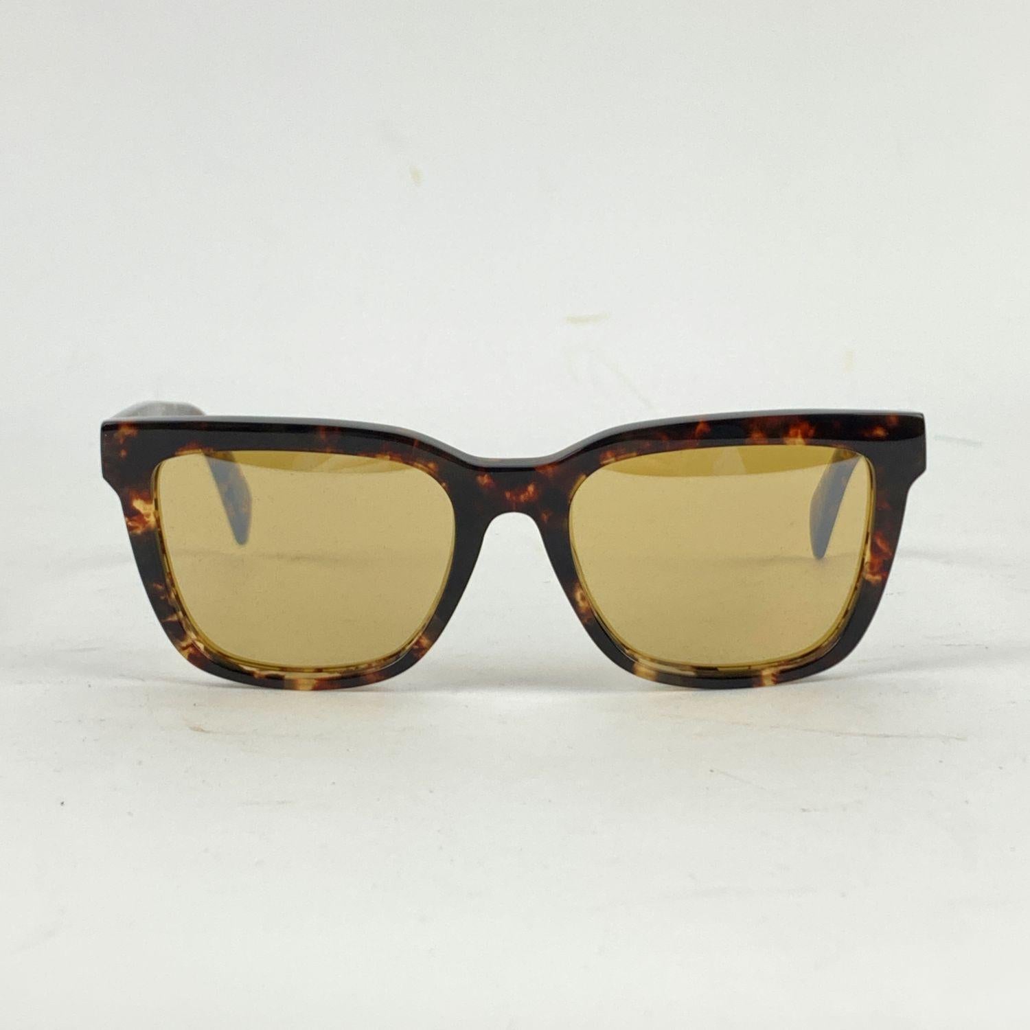 Beautiful Just Cavalli Mod JC865S - 56J sunglasses. Brown acetate frame. Original mirrored lenses. Made in Italy.




Details

MATERIAL: Plastic

COLOR: Brown

MODEL: JC865S 56J

GENDER: Women

COUNTRY OF MANUFACTURE: Italy

TYPE: