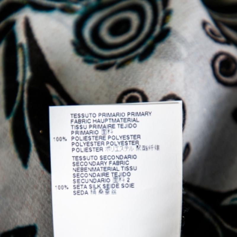 Just Cavalli Monochrome Printed Silk Sleeve Tie Detail Top M In Good Condition For Sale In Dubai, Al Qouz 2