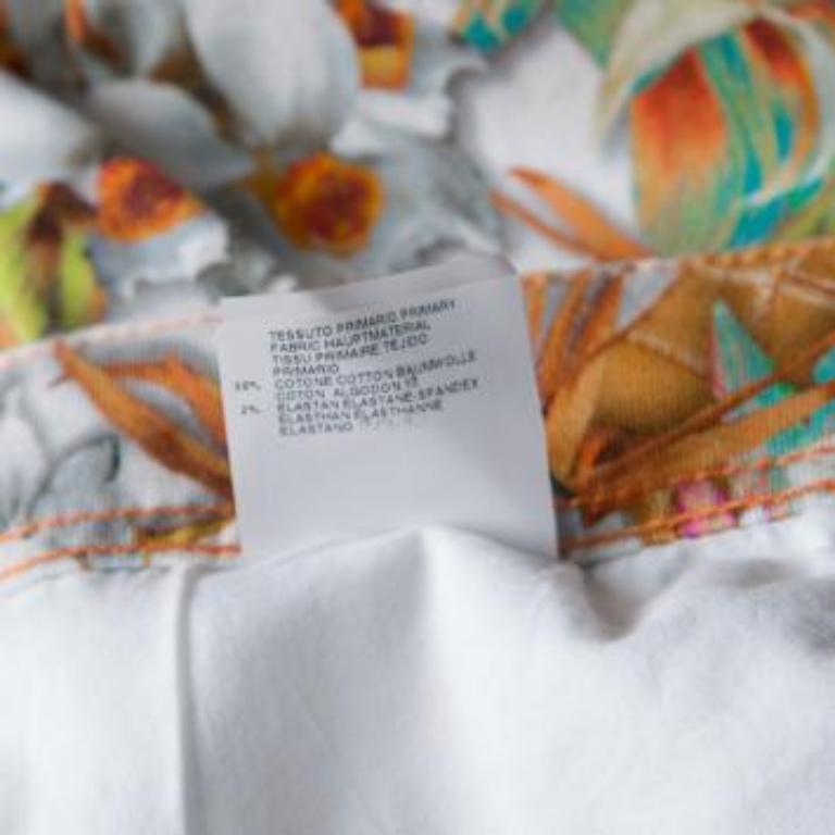 Just Cavalli Mehrfarbige trägerlose Jeans mit Blumen- und Python-Druck in geradem Ausschnitt M im Angebot 1