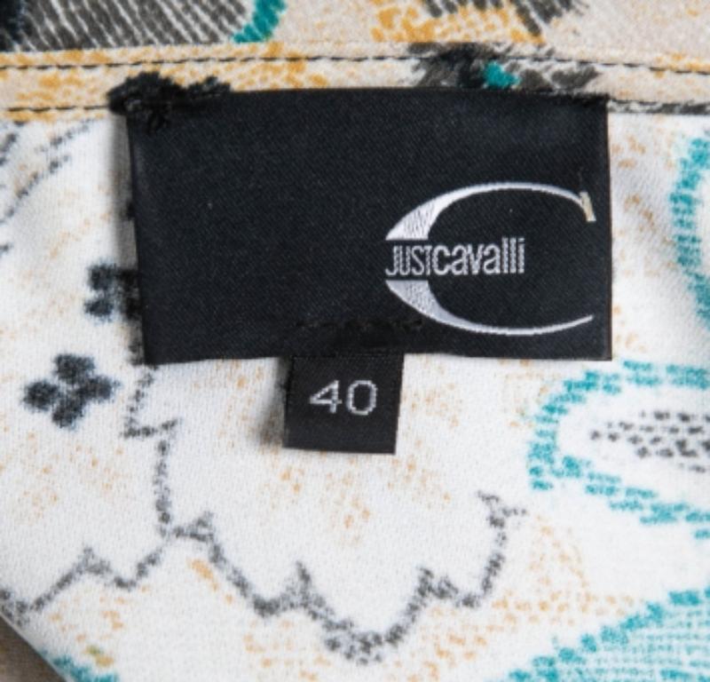 Just Cavalli - Robe courte à volants en crêpe imprimé multicolore S Bon état - En vente à Dubai, Al Qouz 2