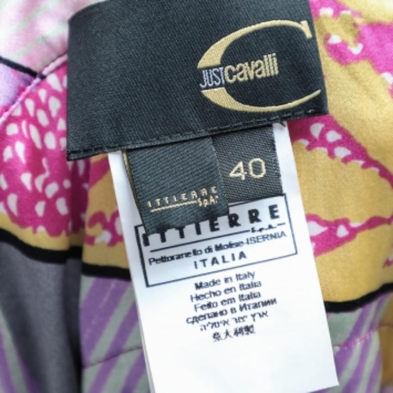 Just Cavalli - Robe en soie imprimée multicolore avec ceinture et ourlet à volants S Pour femmes en vente
