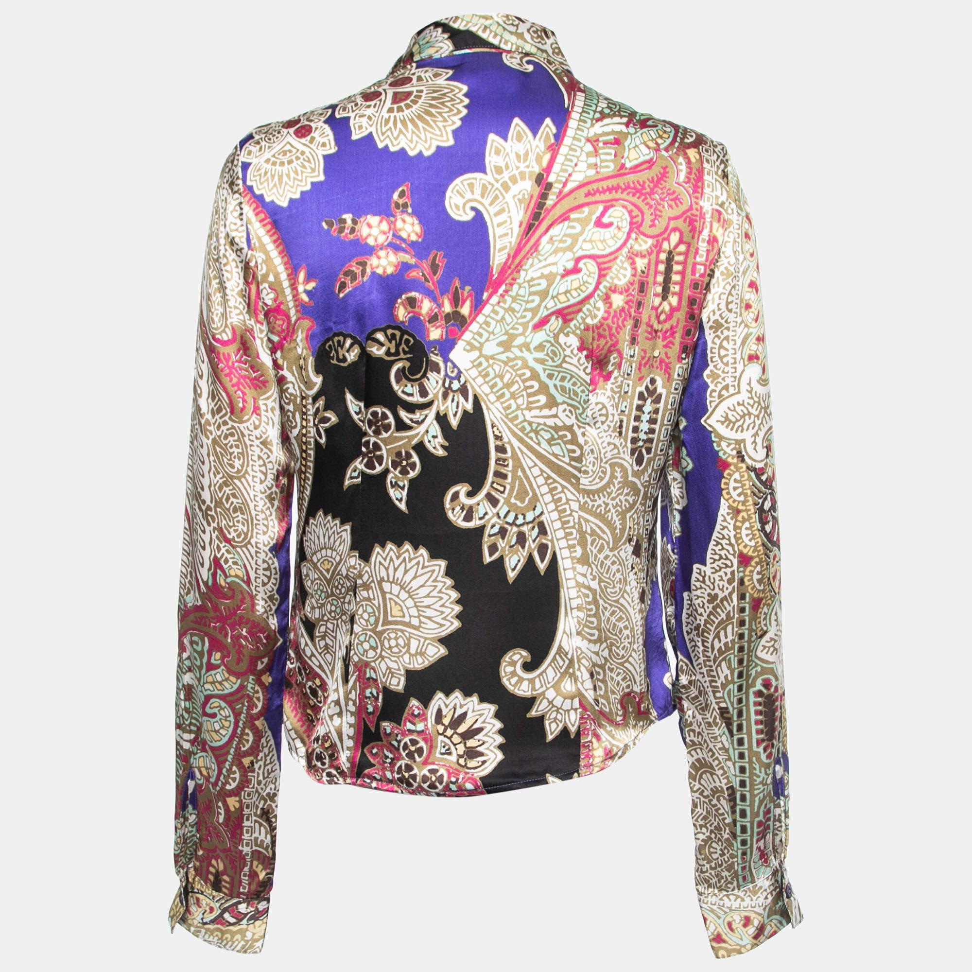 ¡Qué fabulosa queda esta camisa de diseño! Está confeccionado con materiales nobles y presenta una silueta entallada. Combínalo con pantalones y mocasines para conseguir un conjunto de lo más cool.