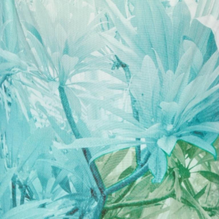Die feine Kunstfertigkeit und die feminine Silhouette dieses Kleides von Just Cavalli zeugen von der tadellosen Schneiderkunst des Labels. Es ist aus hochwertigen MATERIALEN genäht, hat eine gute Passform und lässt sich leicht mit schicken