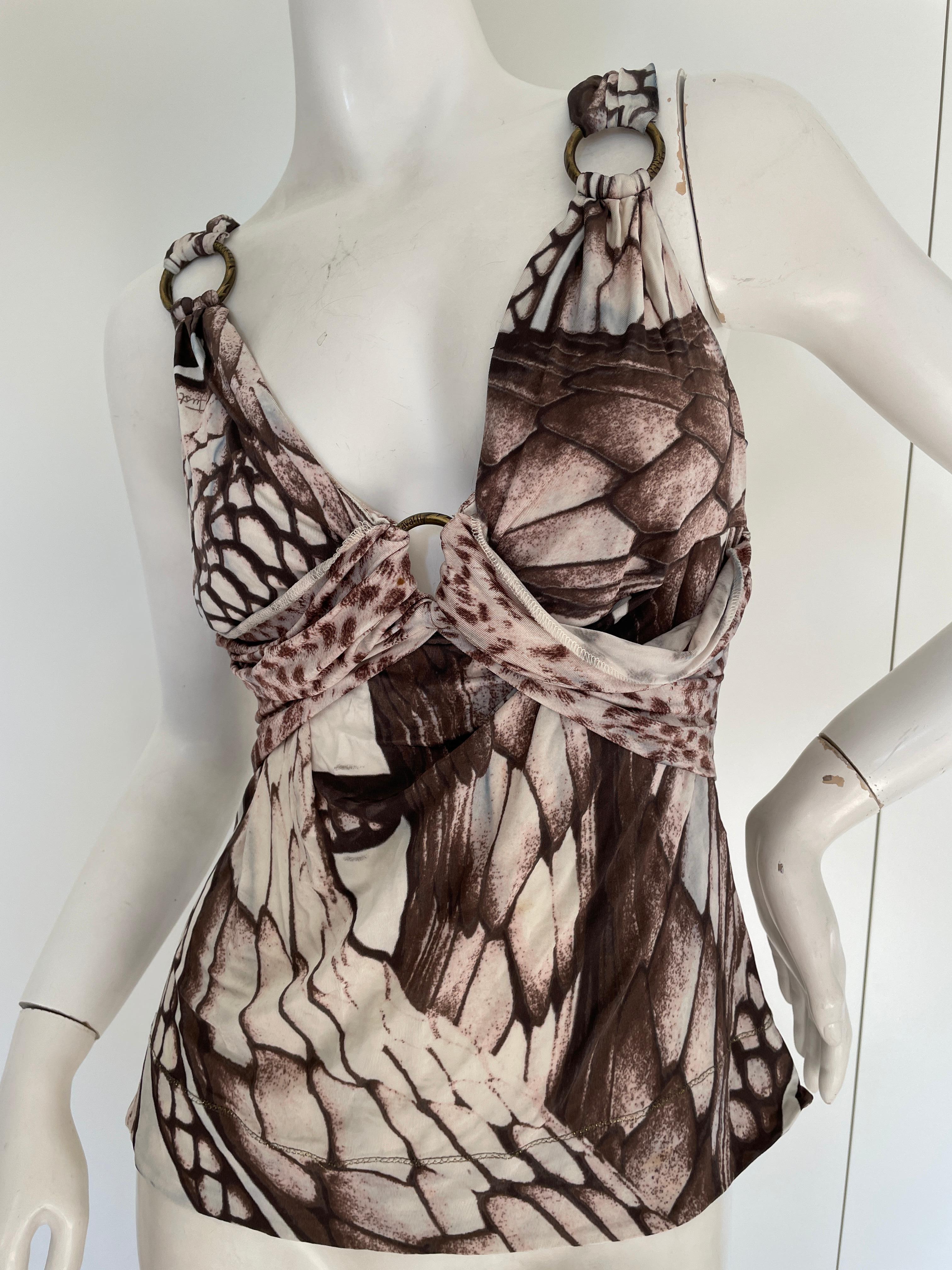 Just Cavalli Sexy top vintage con estampado de serpiente y anillo de latón by Roberto Cavalli  
 Sz L
 Es muy bonito, queda mejor en modelo vivo.
Busto 36
Cintura 32
  Longitud 22