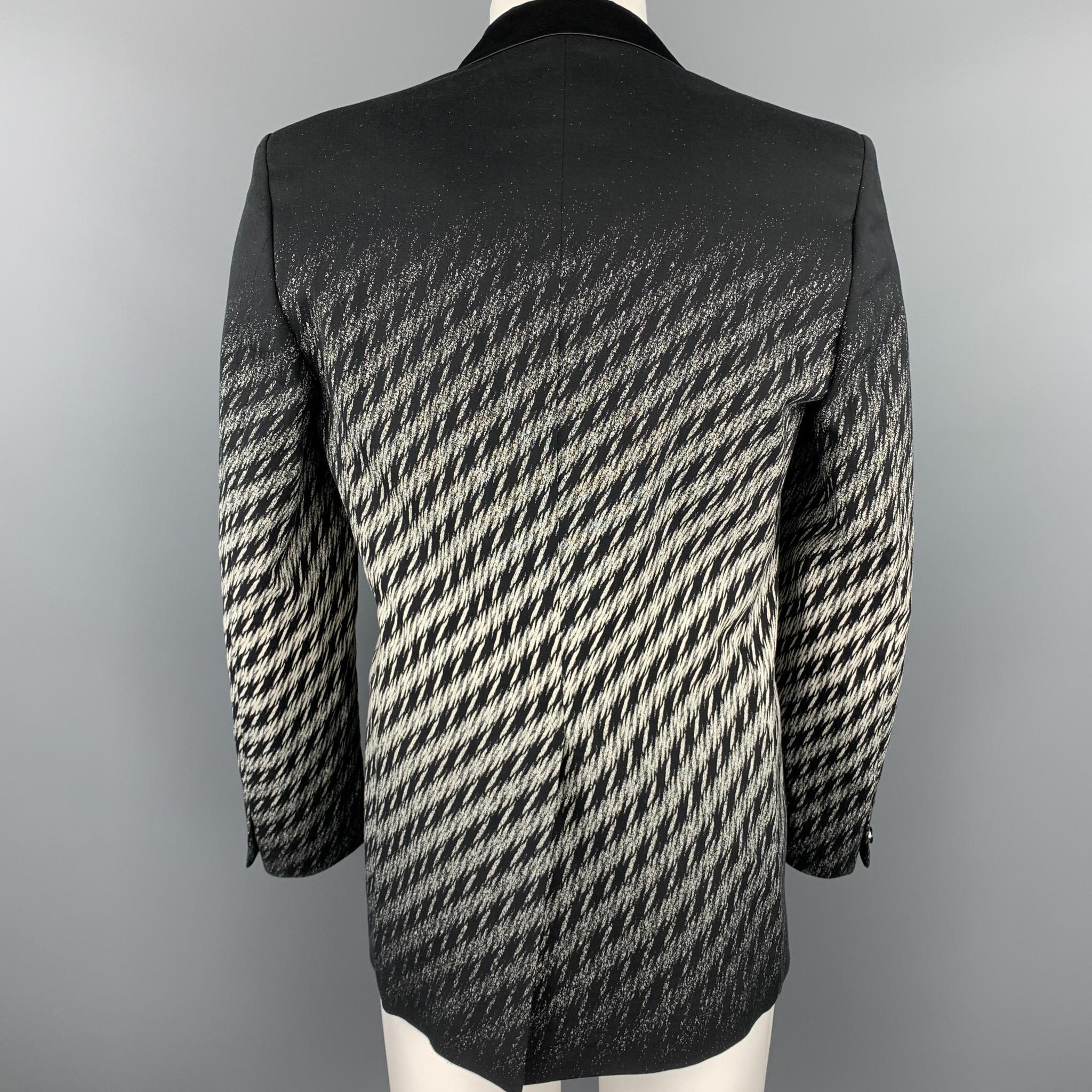 Men's JUST CAVALLI Size 42 Black & White Ombre Houndstooth Notch Lapel Sport Coat