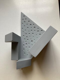 Art contemporain Harm De Veer Sculpture abstraite en bois Just Hanging There 2 Grey