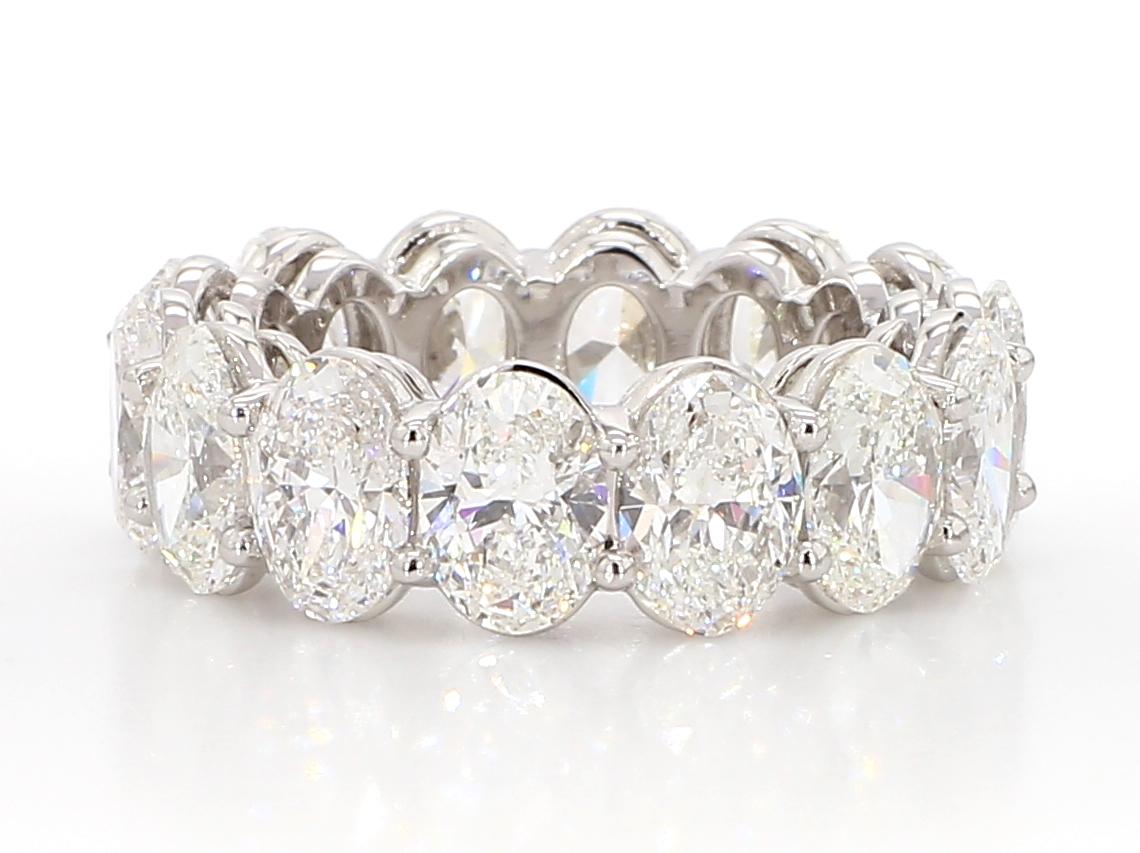 Just Under 10 Carat Oval Cut Diamond Eternity Band Set In Platinum. In New Condition For Sale In New York, NY