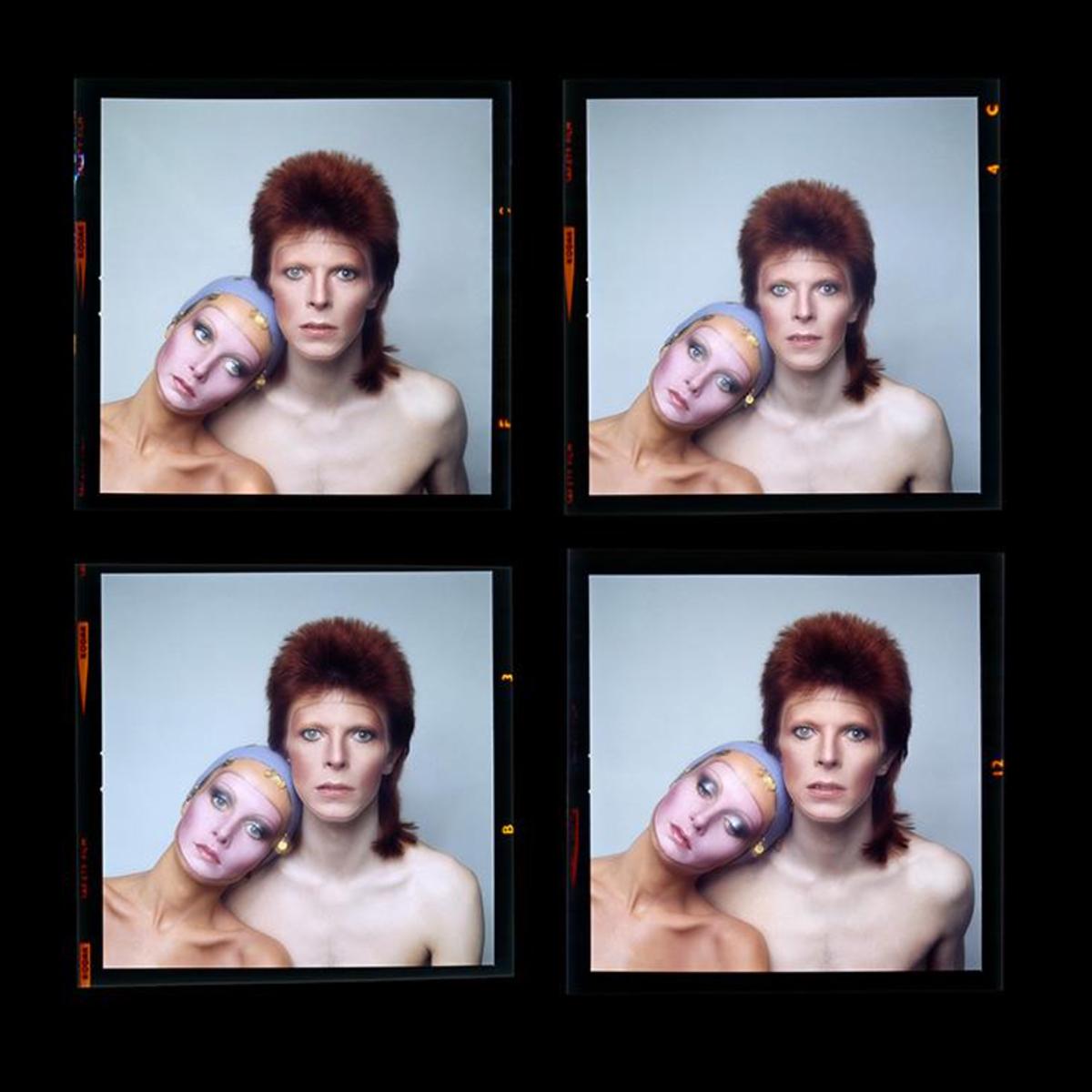 Justin de Villaneuve Portrait Photograph - David Bowie & Twiggy Pin-Ups Contact Sheet, 1973 by Justin De Villeneuve