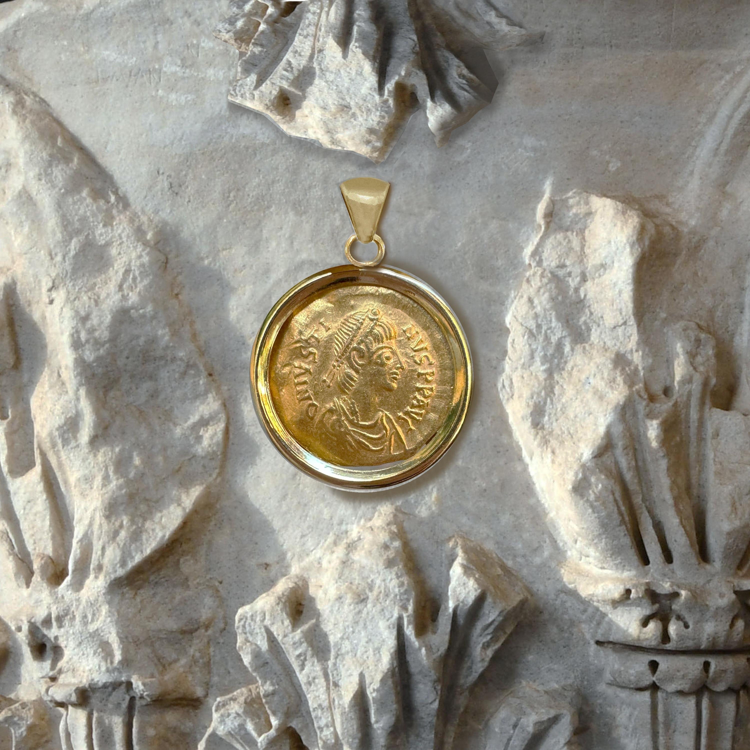 Classical Roman JUSTIN I Byzantine 24Kt Gold Coin 6th Cent. AD 18kt Pendant For Sale