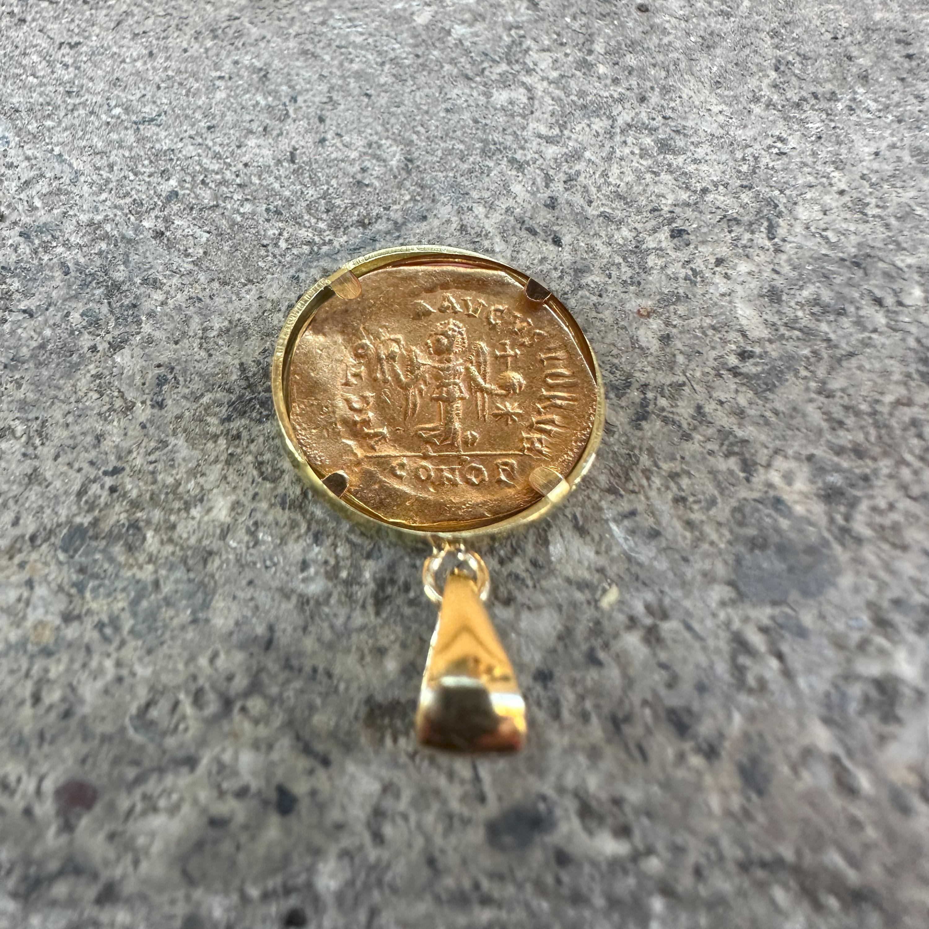 JUSTIN I Byzantine 24Kt Gold Coin 6th Cent. AD 18kt Pendant In New Condition For Sale In Roma, IT