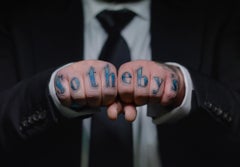 Justin Owensby - Sotheby's, photographie 2022, imprimée d'après