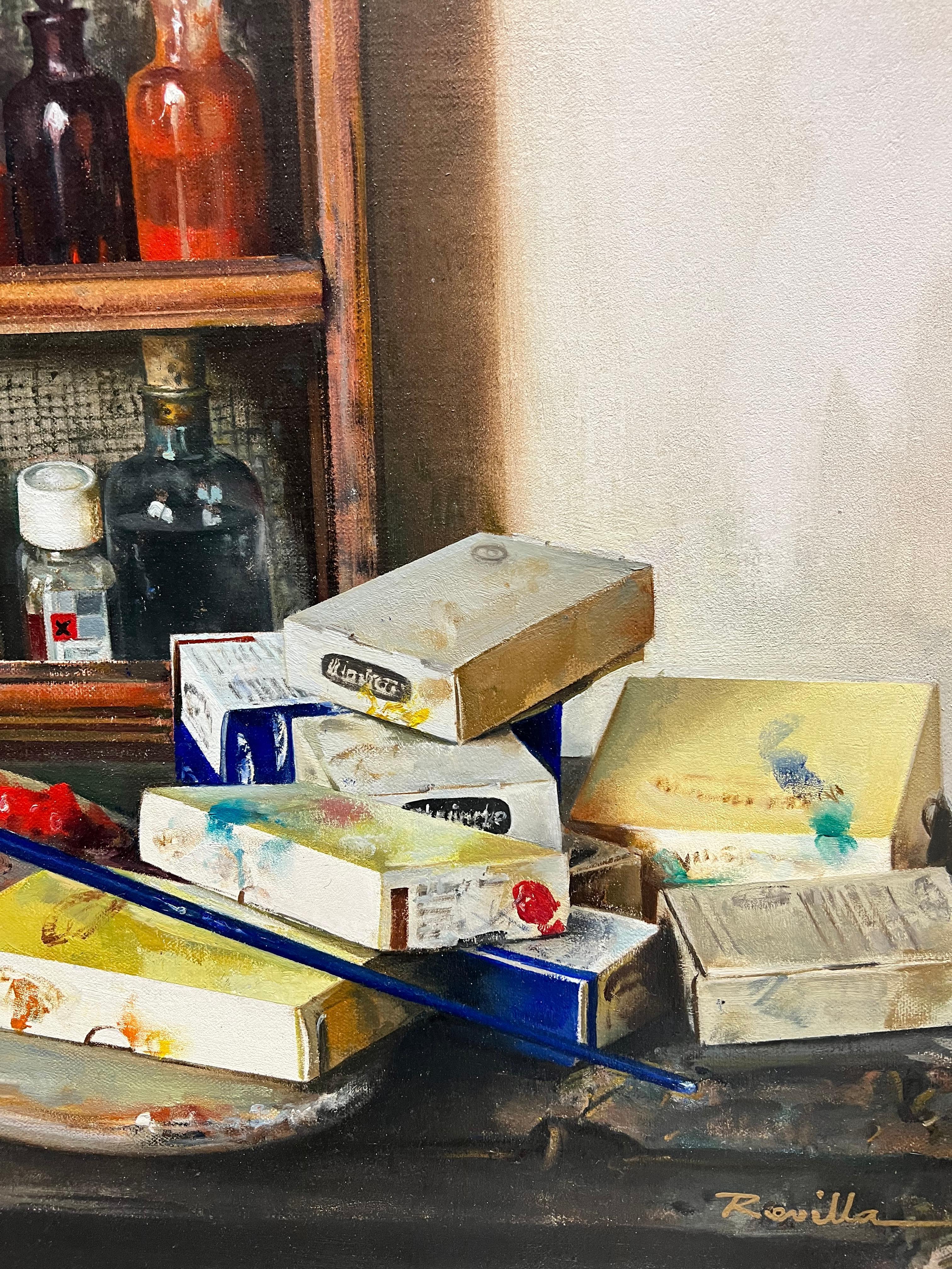 Materiales para artistas en estanterías en venta 3