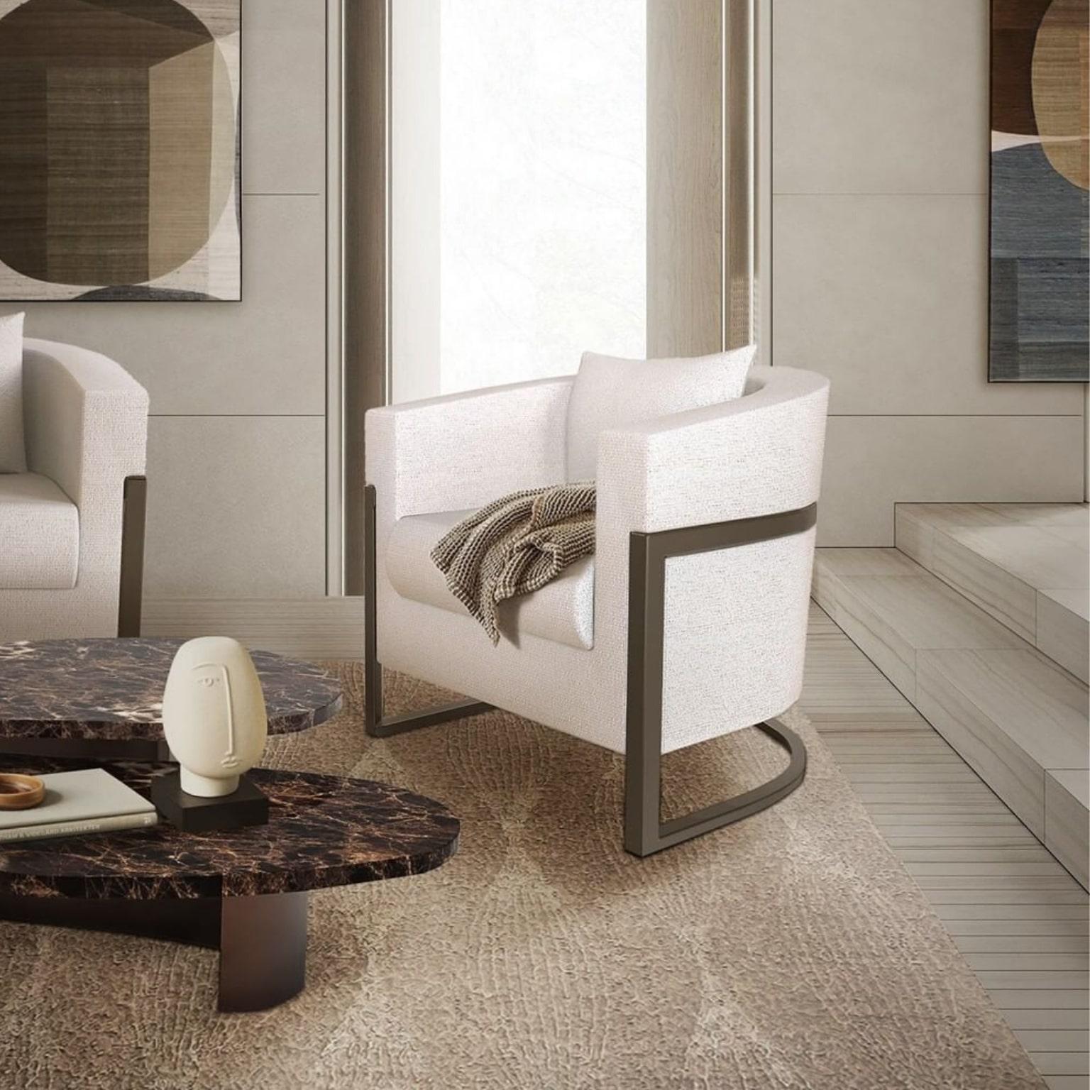 Modern Jute Botanic Silk Rug by Caffe Latte

This Modern Jute Botanic Silk Rug by Caffe Latte, made of botanical silk and Mohair, is a contemporary rug with a pattern and texture similar to the weaving from the traditional Brazilian jute bags used