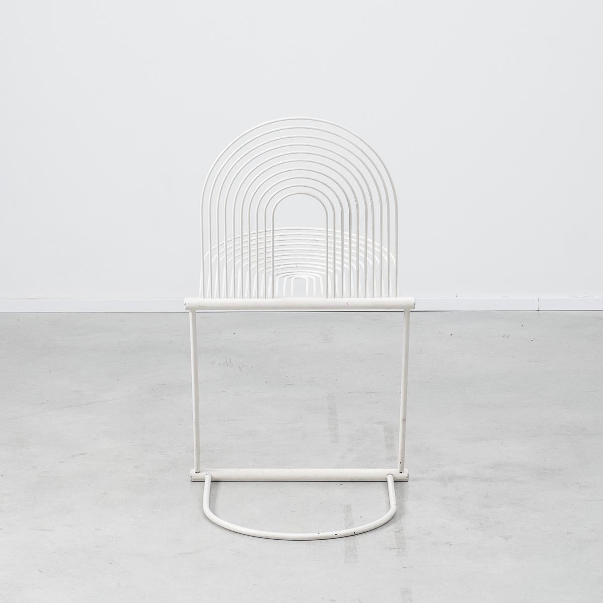 Contour heaven. Swing chair designed by Jutta & Herbert Ohl for Rosenthal Lübke, Germany 1982. Cantilevered design, powder-coated steel.

