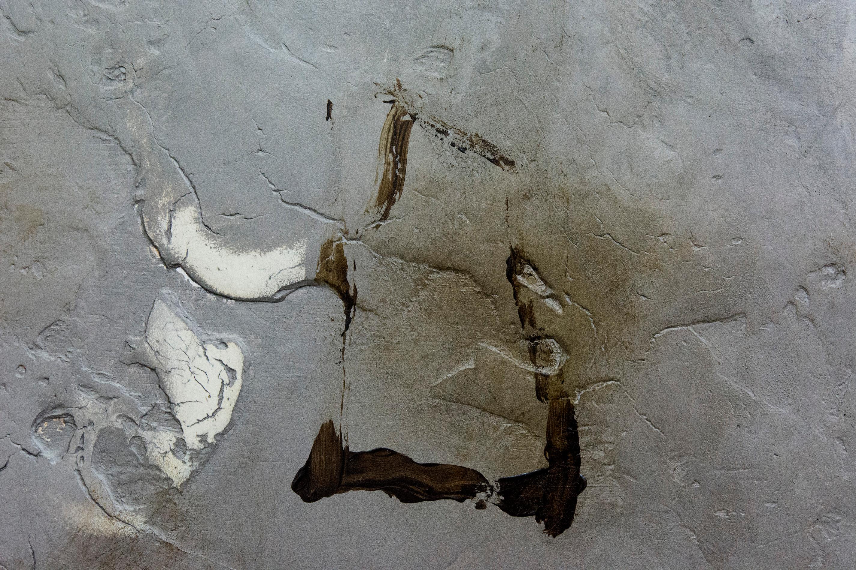 In Organum #2 - soft, contemplative abstraction, plaster and pigment on panel - Contemporary Painting by Jutta Naim