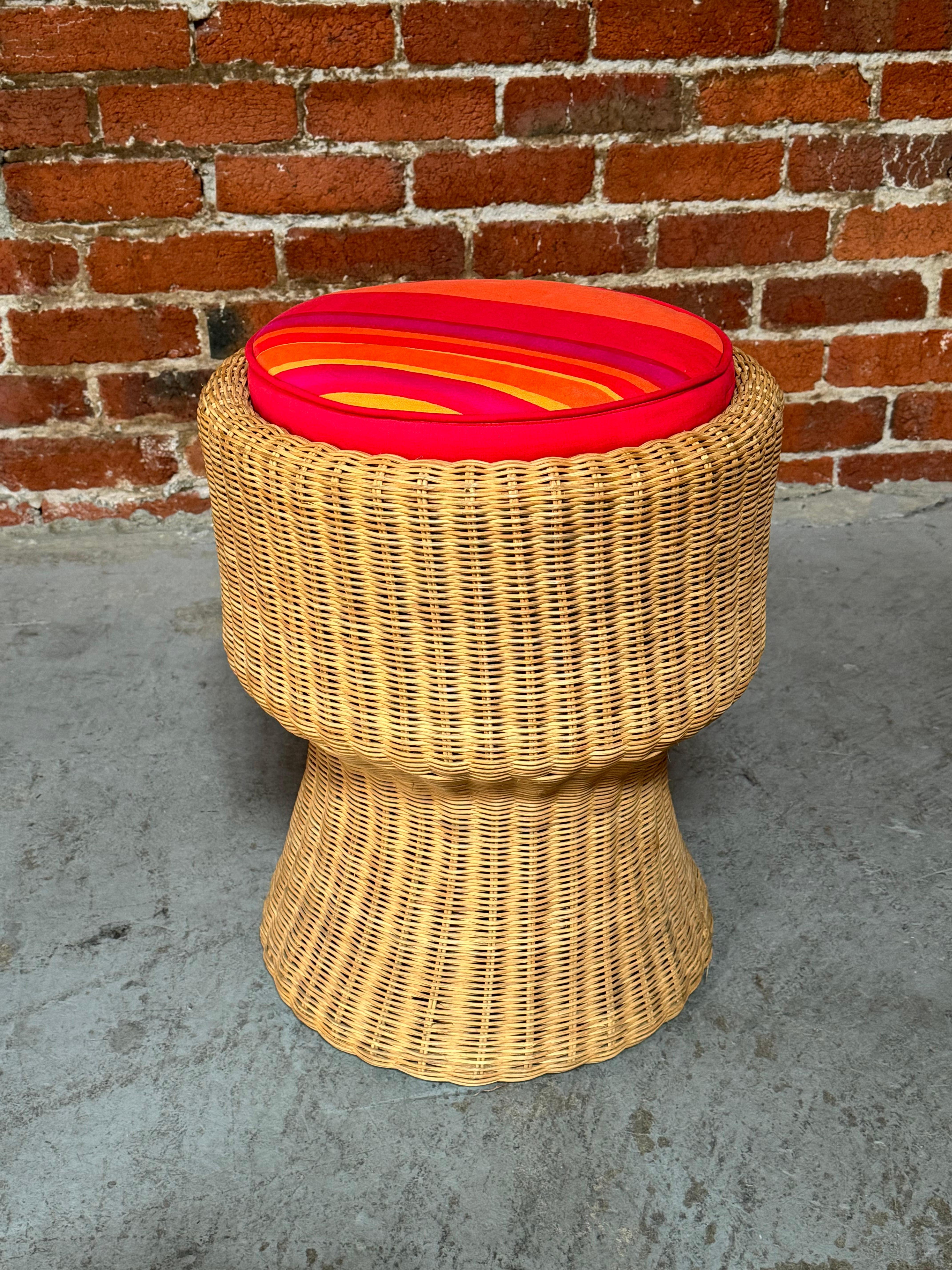 Hand-Crafted Juttu Stool by Eero Aarnio for Artek