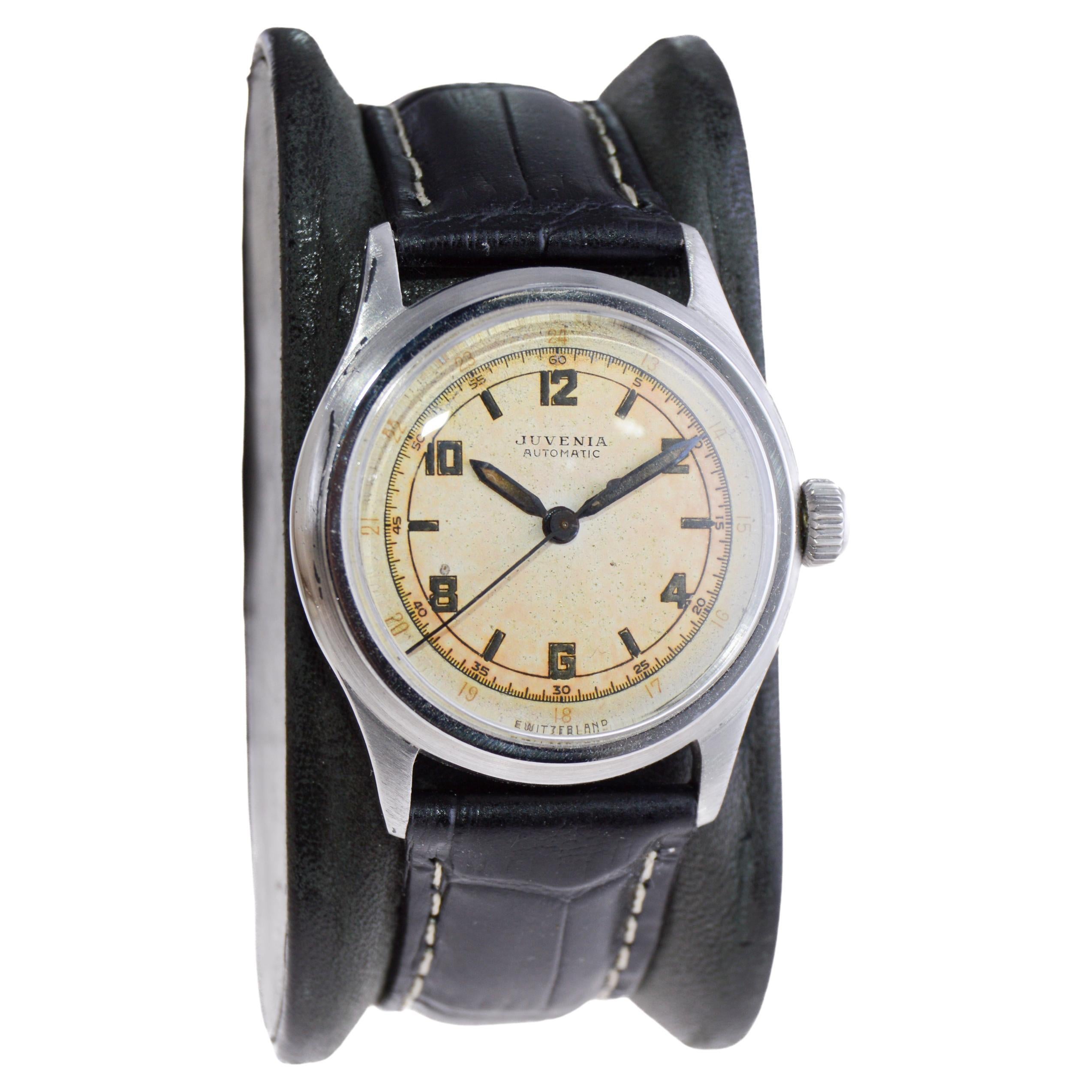 FACTORY / HOUSE: Juvenia Watch Company
STYLE / REFERENCE: Art Deco / Round Automatic 
METAL / MATERIAL: Early Steel
CIRCA / YEAR: 1930's
DIMENSIONS / SIZE: Length 38mm X Diameter 31mm
MOVEMENT / CALIBER: Automatic Winding / 17 Jewels / Bumper Style
