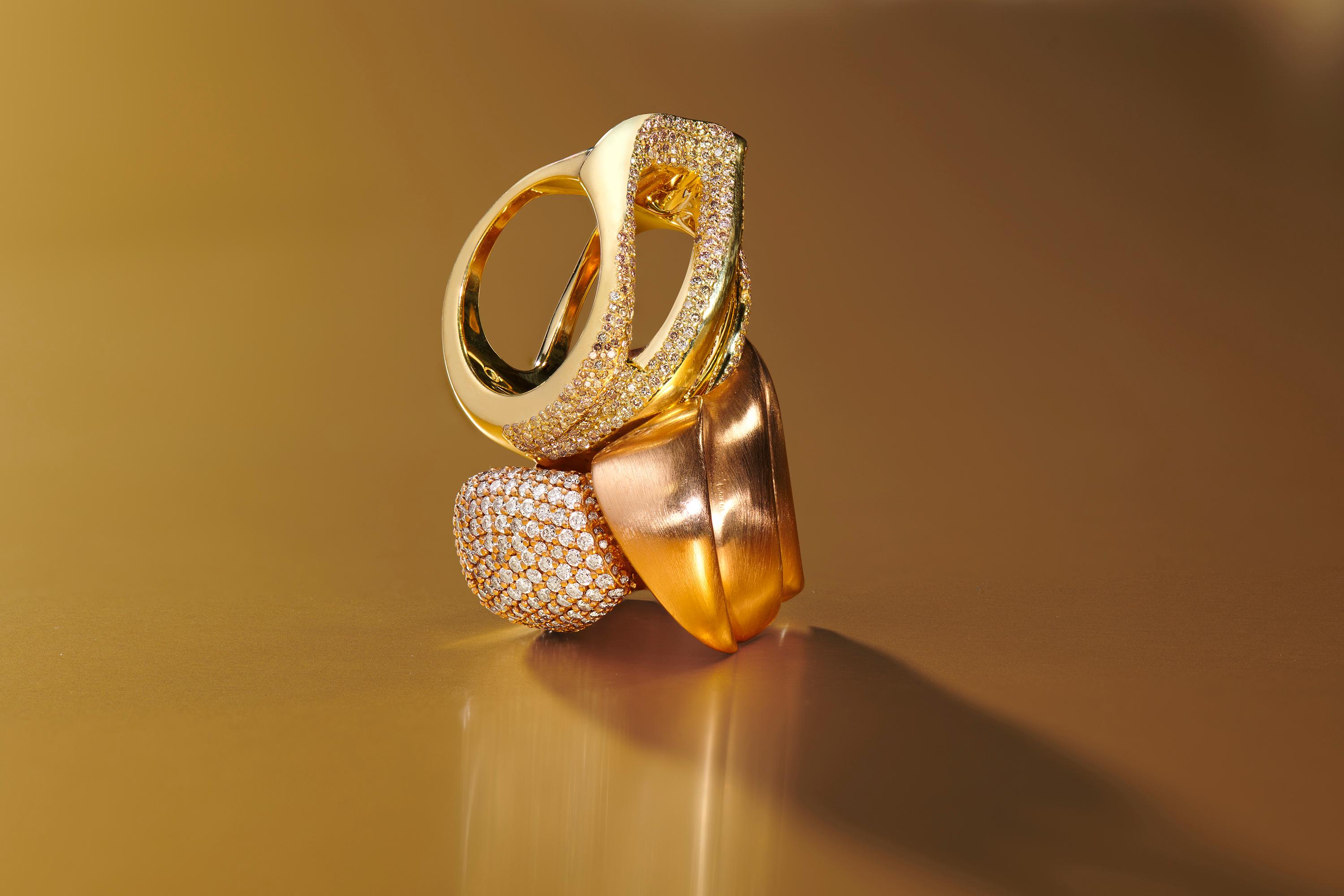 JV Insardi 18 Karat Gold Sculptural Ring with Blue Sapphires 8