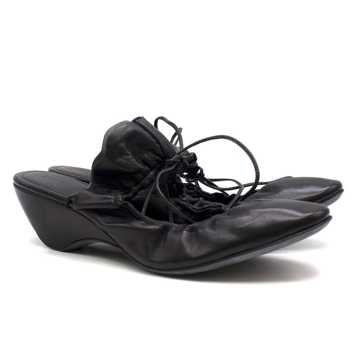 J.W. Anderson Black Leather Tie Back Ballerinas SIZE 39 In Excellent Condition For Sale In London, GB