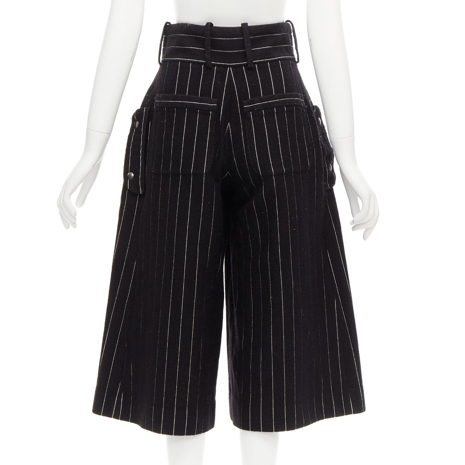 JW ANDERSON black white wool blend pinstripe wide leg culotte UK6 XS In Good Condition For Sale In Hong Kong, NT