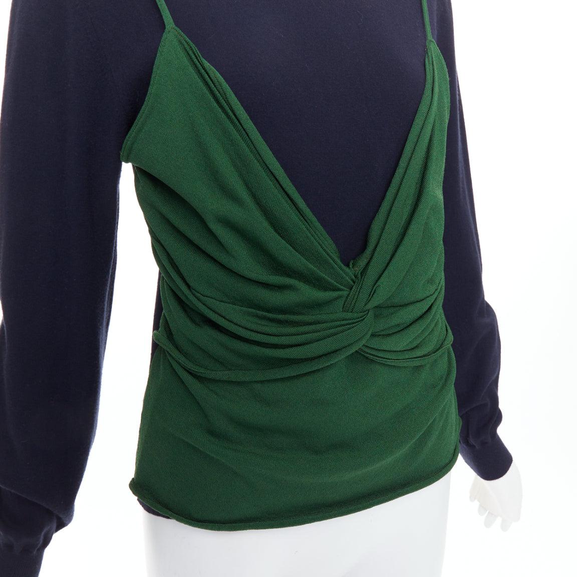JW ANDERSON Pull drapé cami déconstruit vert marine L
Référence : CNPG/A00103
Marque : JW Anderson
MATERIAL : Viscose, mélange
Couleur : vert, marine
Motif : Solide
Fermeture : Slip On
Détails supplémentaires : Dos bleu marine avec bordure