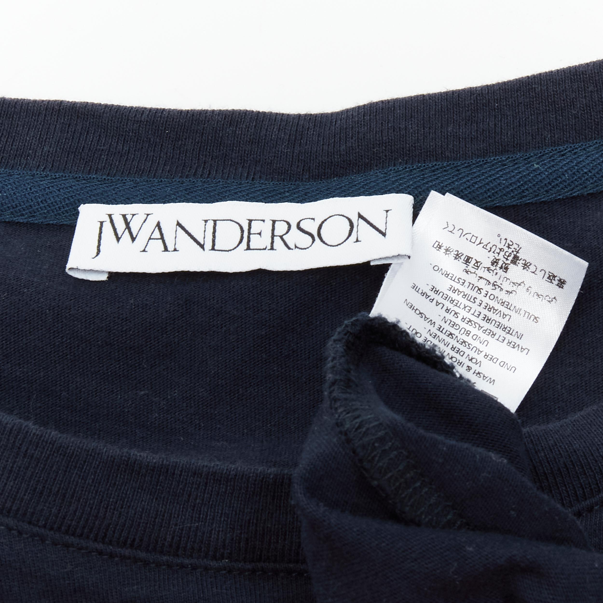 JW Anderson JWA Logo besticktes marineblaues T-Shirt aus Baumwolle mit Krawattenärmeln S im Angebot 3