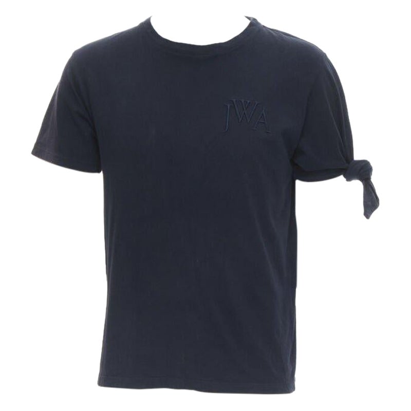 JW AT&T JWA - Maglietta con logo ricamato in cotone blu navy con maniche a cravatta S in vendita