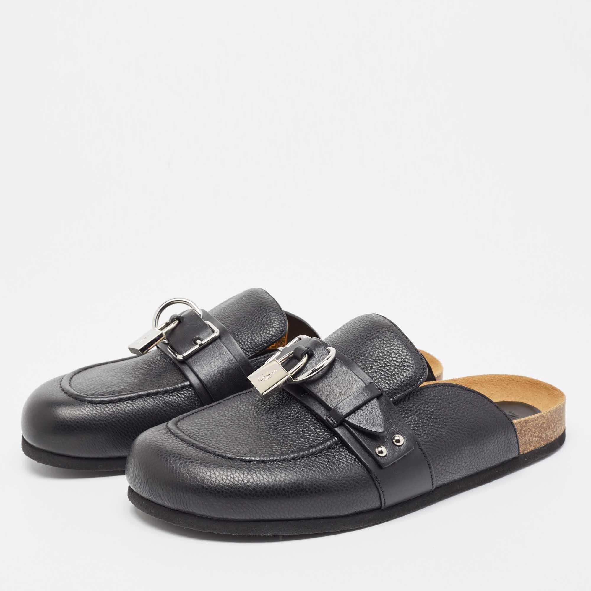 J.W.Anderson Black Leather Padlock Flat Mules Size 42 For Sale 4