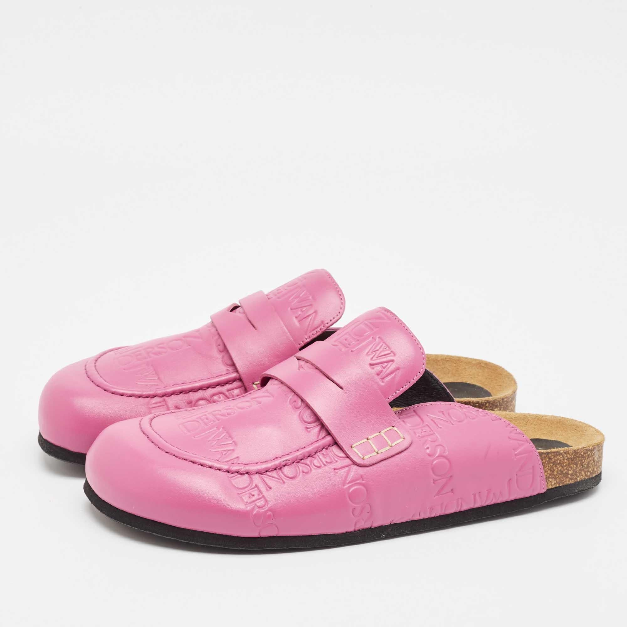 Designed for go getters these mules are made for everyday use so that you can be a stylish achiever each day. Be it any occasion they will match any outfit like a dream.