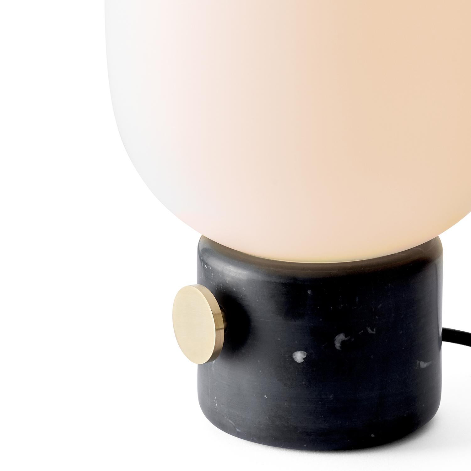 JWDA Table Lamp, Black Marble (Skandinavische Moderne) im Angebot