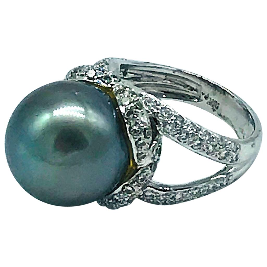 Tahitian Pearl and Diamond 18 Karat Ring, 1 Carat JYE Award 