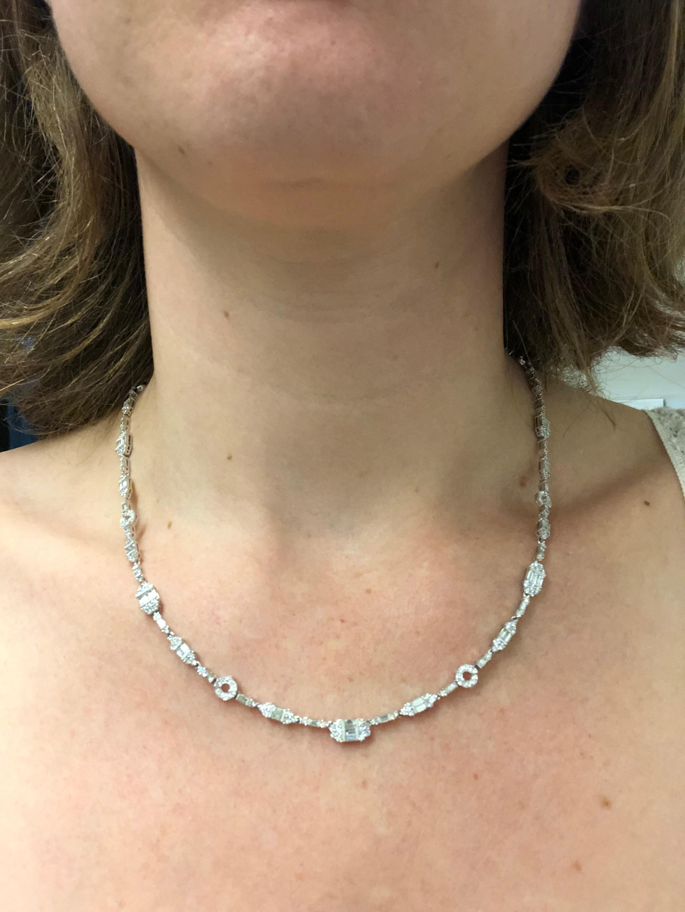 Women's Jye’s White Gold Necklace of Baguette and Round Diamonds