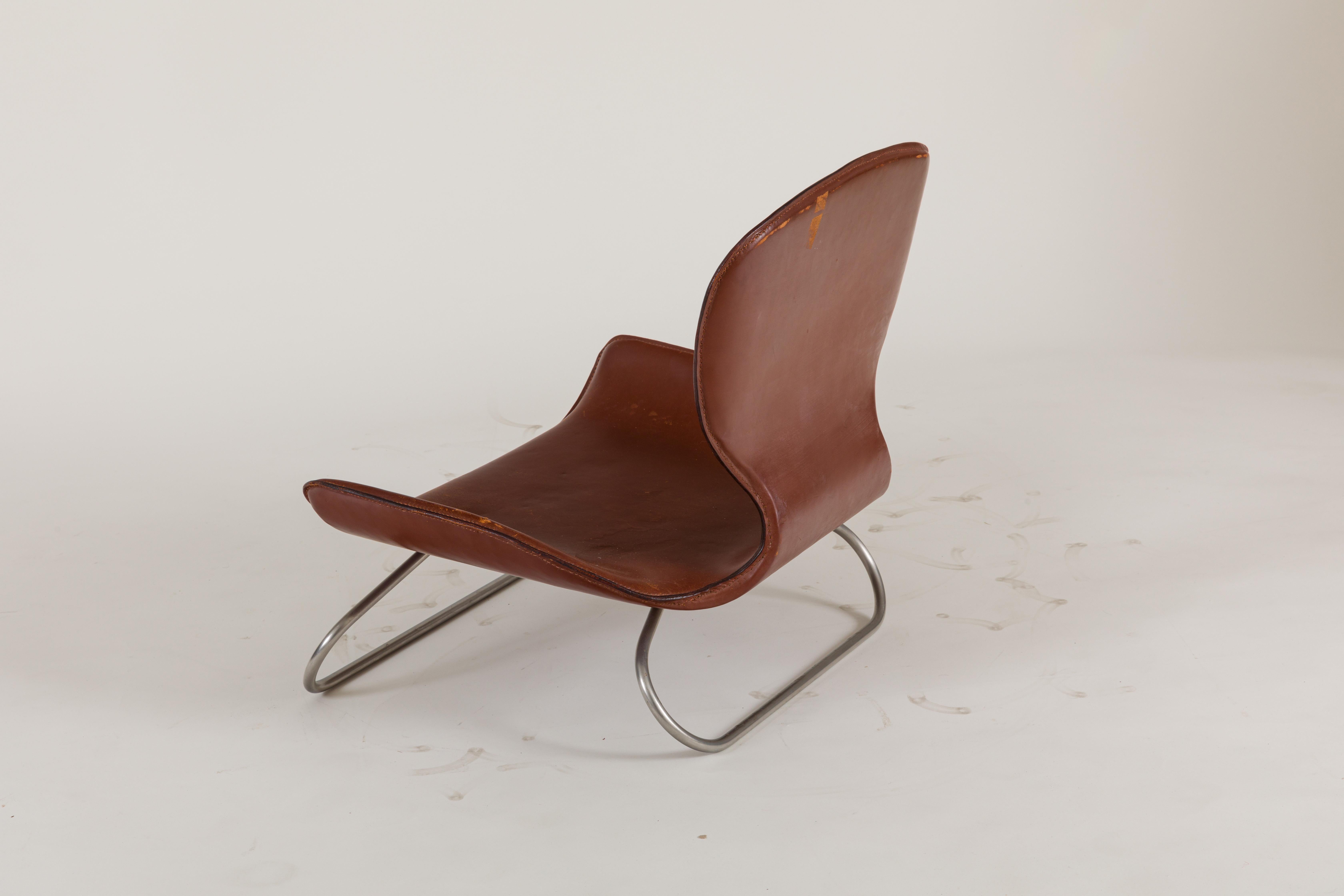K-3 Low Leather Chair by Kirsten Jones & Adam Bottomley for KOI, England, 2000s In Good Condition For Sale In New York, NY