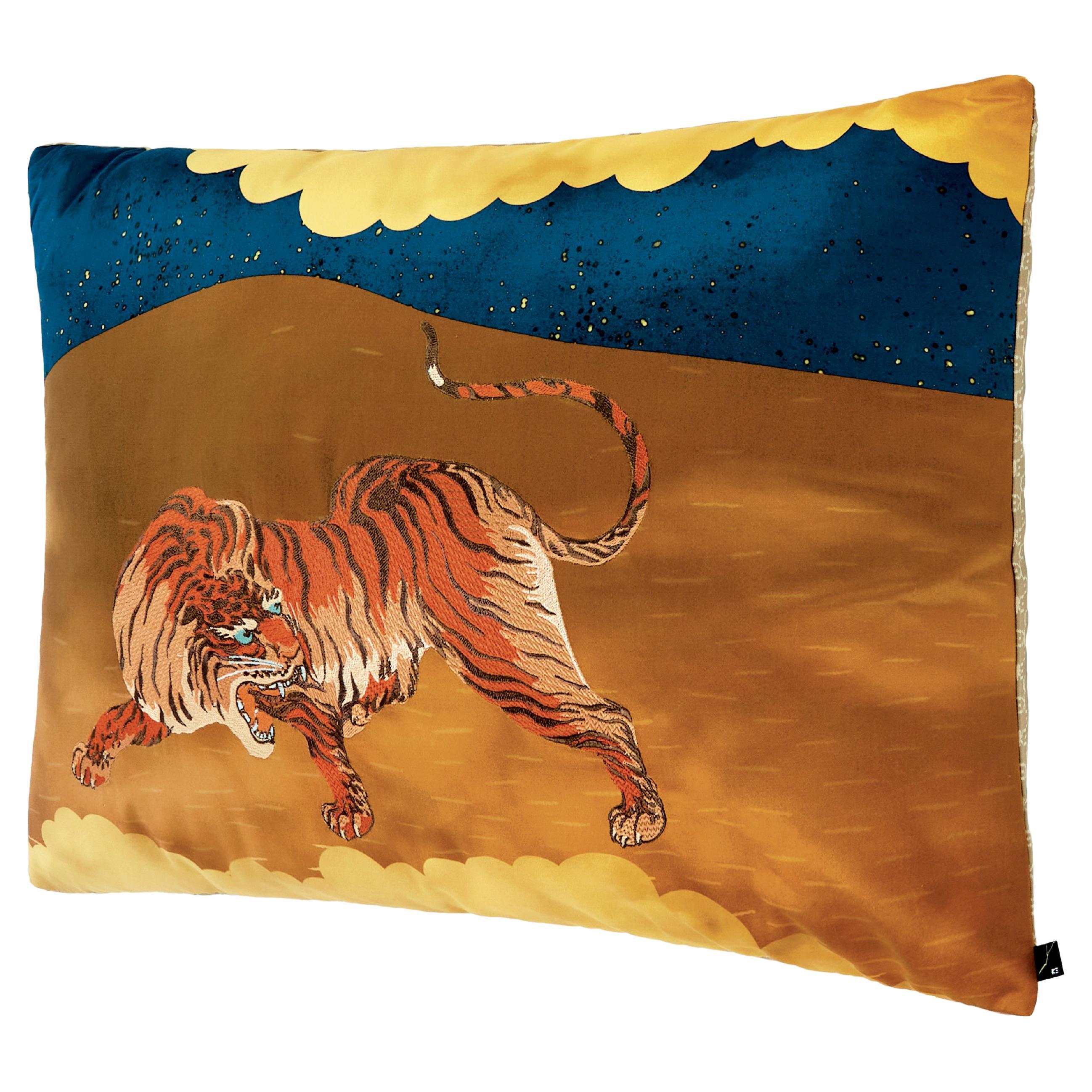 K-3 Tora (Tiger) Decorative Pillows For Sale