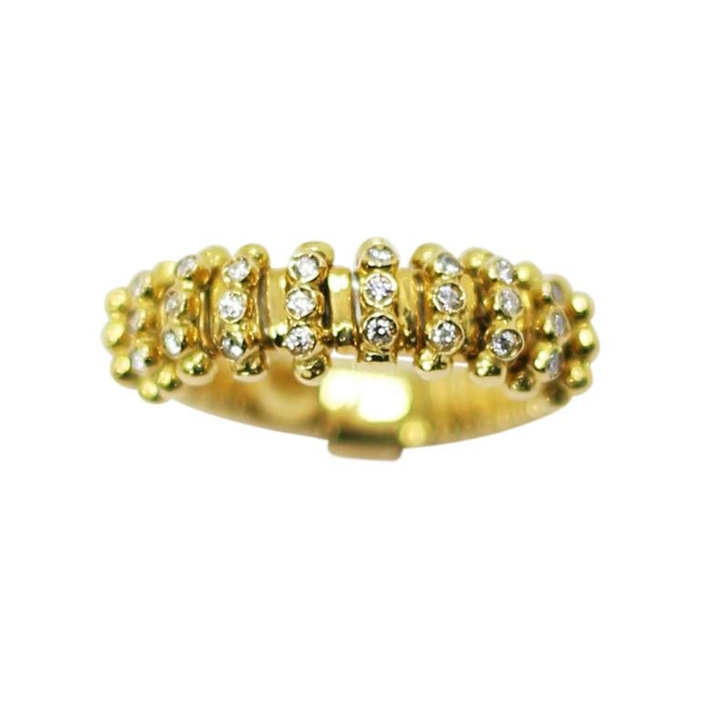 K di Kuore 18 Karat Yellow Gold Flexo Ring with Diamond Mist